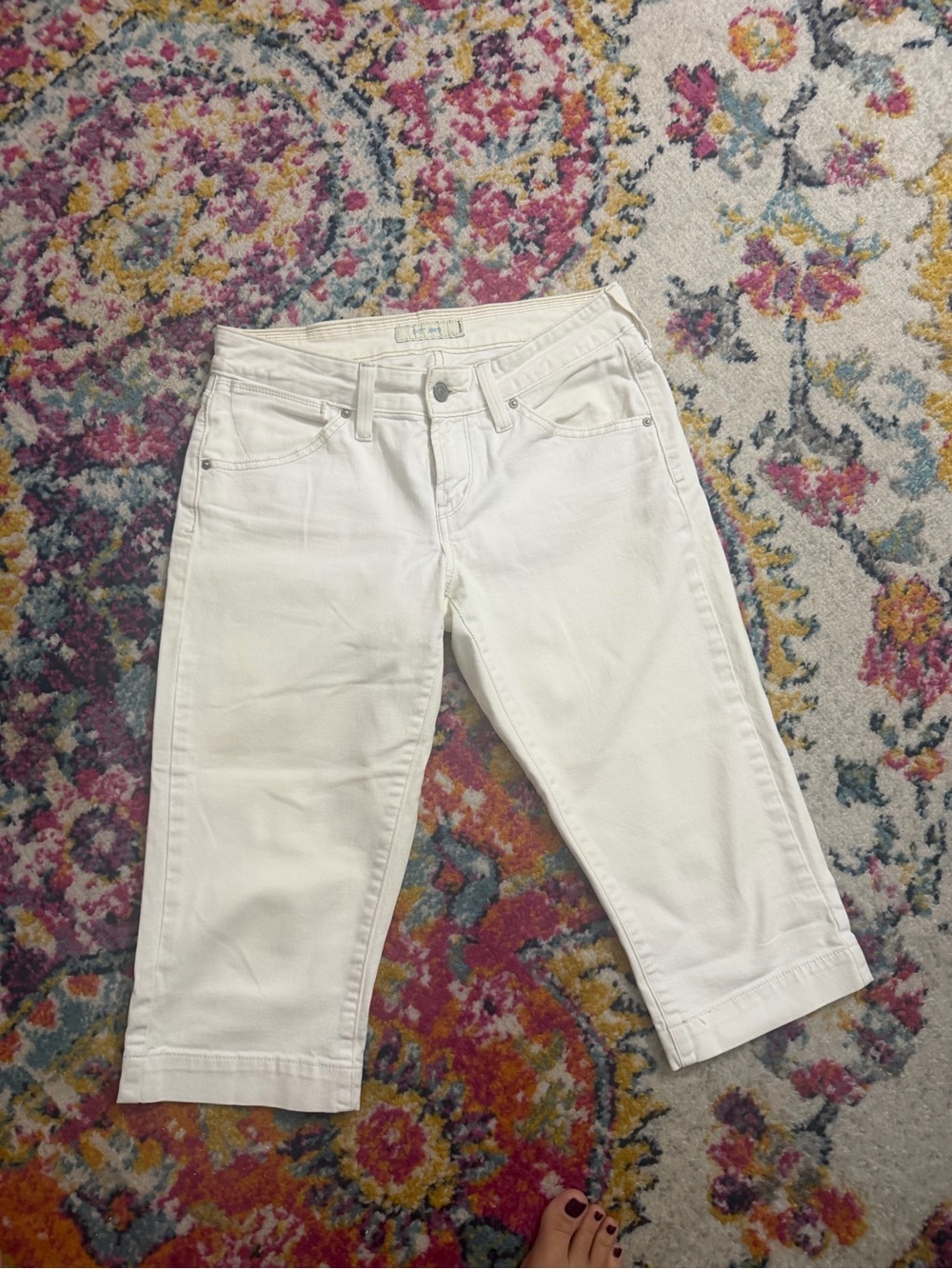 Levi's White Women's Cropped Jeans